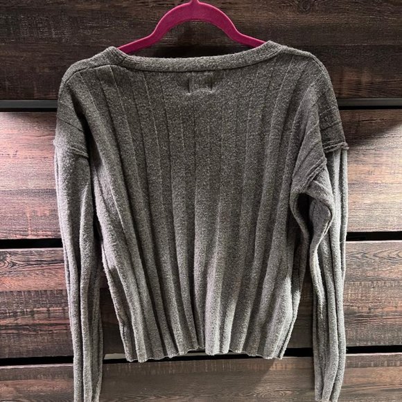 Grey Ribbed V Neck Sweater Size S - Picture 3 of 6